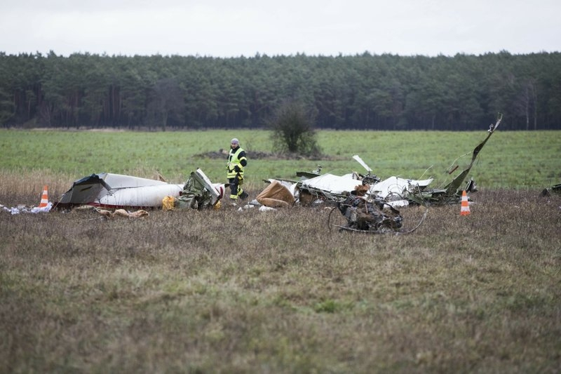 Avion prabușit lângă Berlin. Doua persoane au decedat