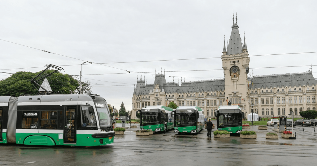 ­­­­70% transport electric, până la finalul anului. Iașul așteaptă încă 25 de autobuze electrice și 18 tramvaie noi
