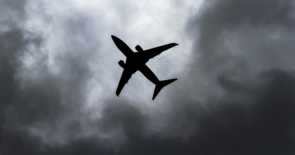 Zborul cu avionul devine tot mai periculos: multe aeronave se confruntă cu acest fenomen alarmant