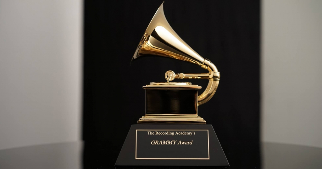 Fostul director al Grammy Awards a fost demis