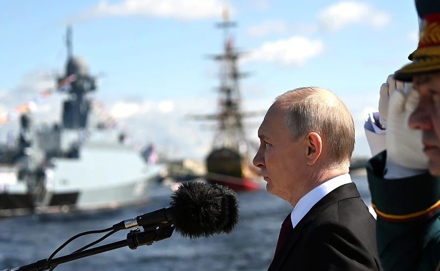 Bombă: Rusia încalcă Sancțiunile cu complicitatea NATO și UE – România se afundă în smârcurile Slugărniciei Fanatice Sinucigașe