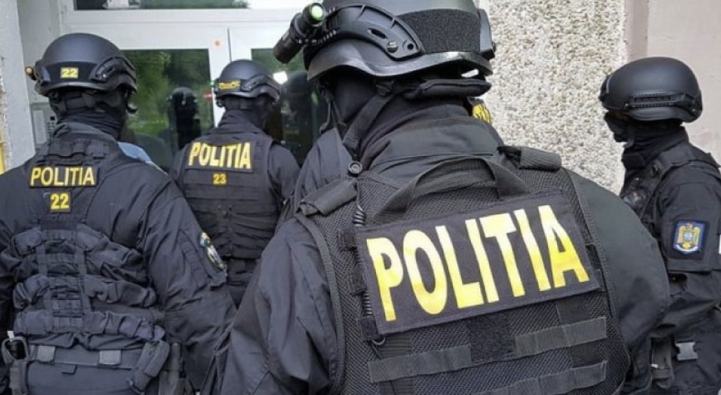 Fabrică de identități românești la Suceava. Funcționari corupți au „vândut” România la peste 1.700 de străini din fosta URSS