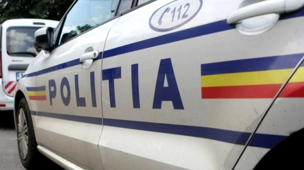 O femeie a fost reținută de polițiști după ce a furat o mașină şi a condus beată și drogată