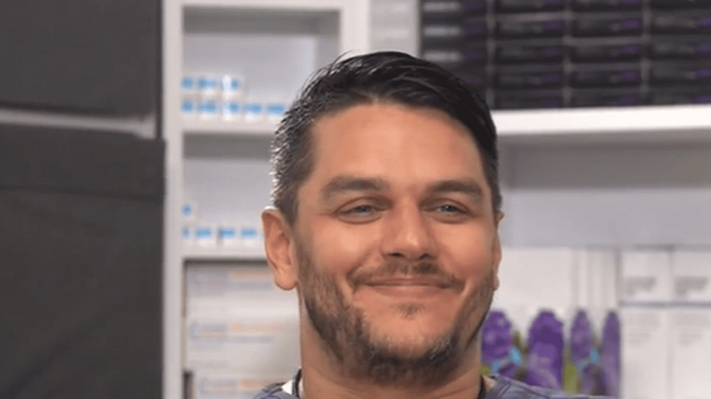 Medic estetician de la Spitalul Elias din București, reținut după ce i-a furat fostei iubite, și ea doctoriță, 35.000 de euro din casă