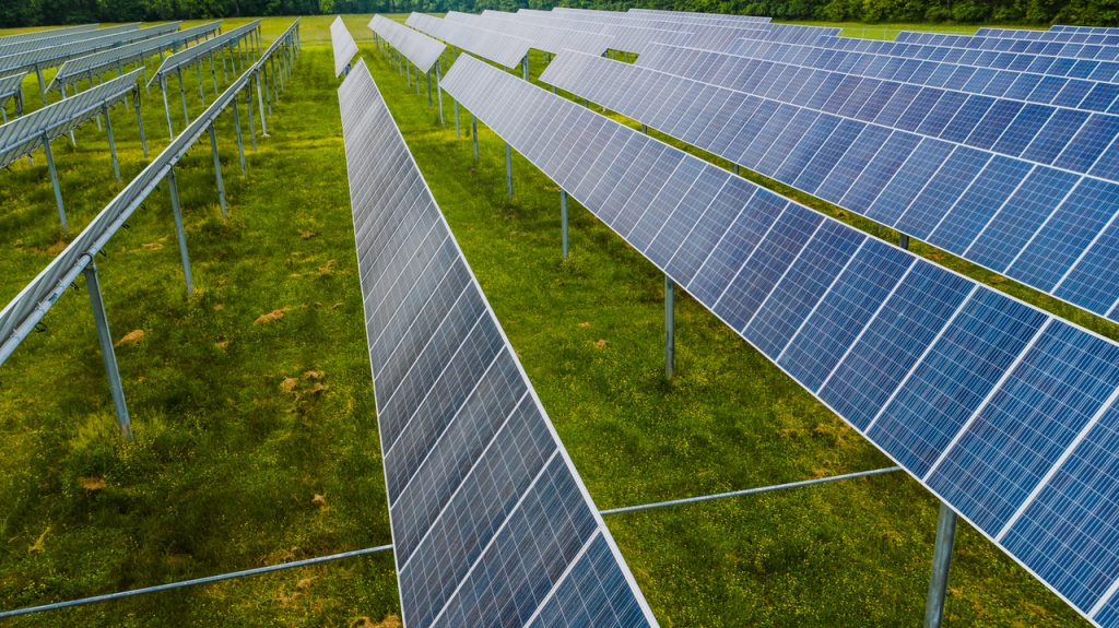Consiliul Județean Neamț își parc fotovoltaic la Dragomirești
