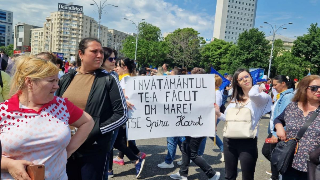 Greviștii din educație pierd vechimea în muncă
