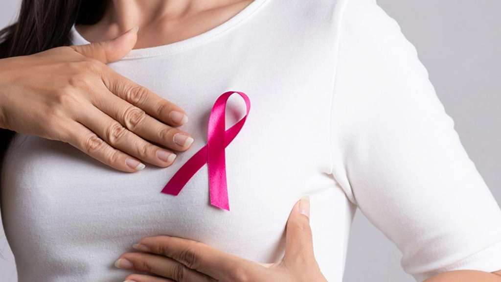 Anual, 12.000 de femei sunt diagnosticate cu cancer de sân