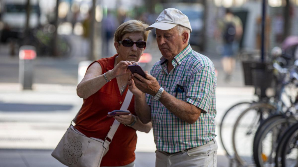 5.000 pensionari îşi vor primi pensiile majorate abia în noiembrie