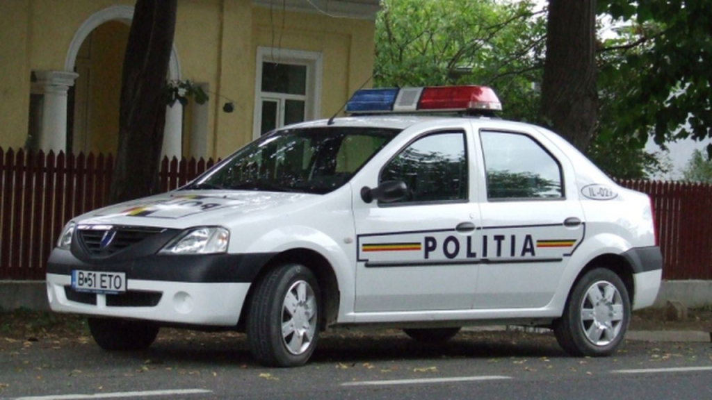 Și-a ucis tată în bătaie, apoi și-a schingiuit mama, pentru doar câțiva lei