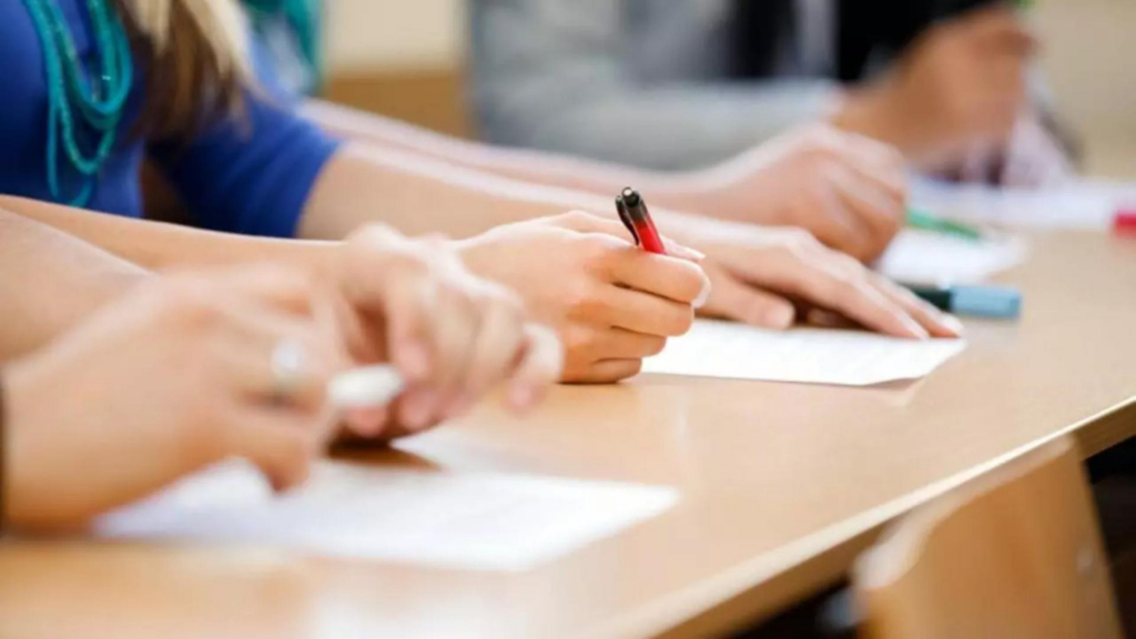 Elevii se pregătesc pentru al doilea modul al anului școlar