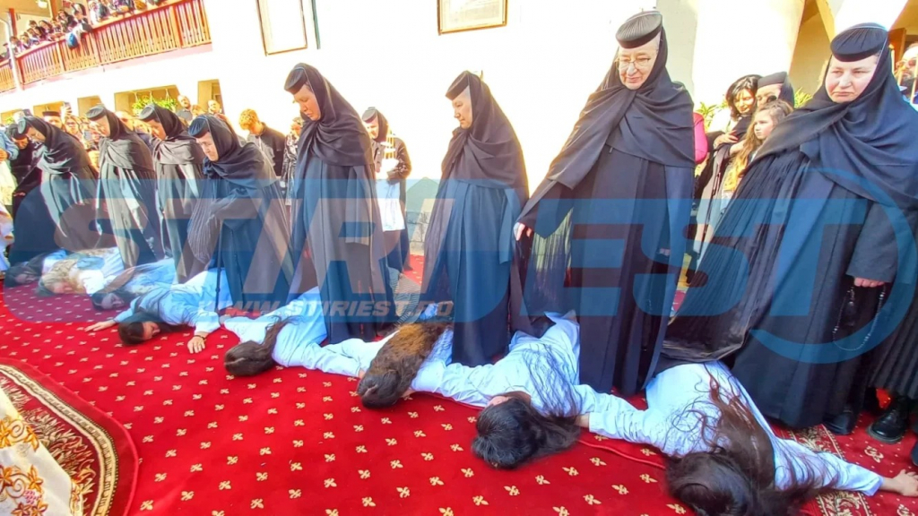 Un ritual de tundere a opt femei la Mănăstirea Moreni, din județul Vaslui, a stârnit un val de reacții contradictorii pe internet