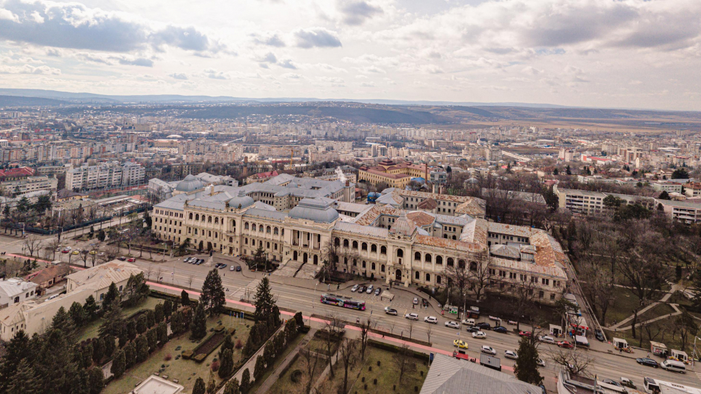 Iașul excelează în diplomația universitară. Guvernul îl ignoră