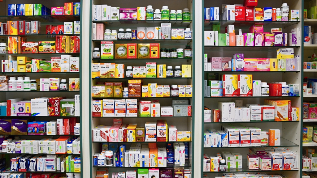 Fiecare ieşean cu farmacia sa