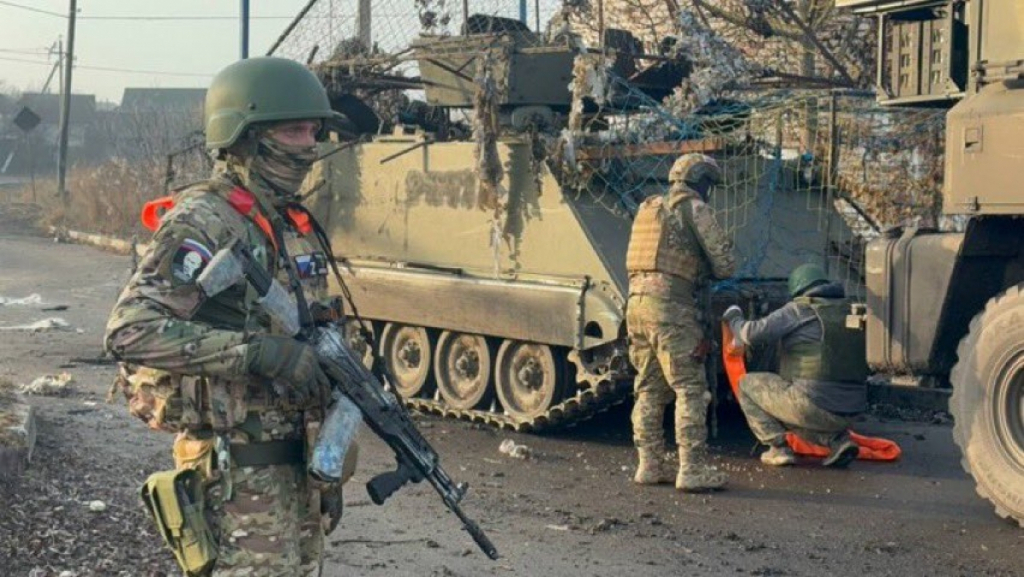 În pline negocieri de pace, Ucraina a atacat Moscova: rușii ripostează dur și ei / Zelenski îl acuză pe Putin că blufează