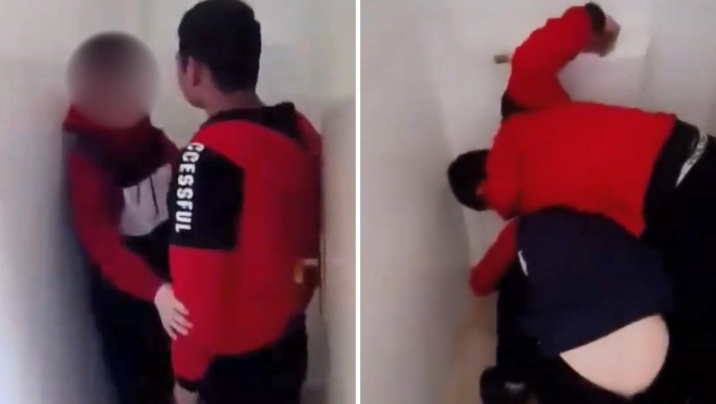 Elevul din Bacău care a umilit doi colegi a fost arestat. El i-a băgat cu capul în WC