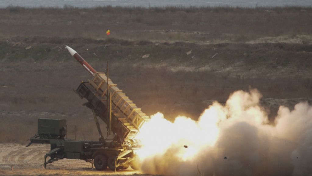 Exerciţiu cu trageri reale, efectuat de armata română: sistemul american Patriot a fost testat la Capu Midia