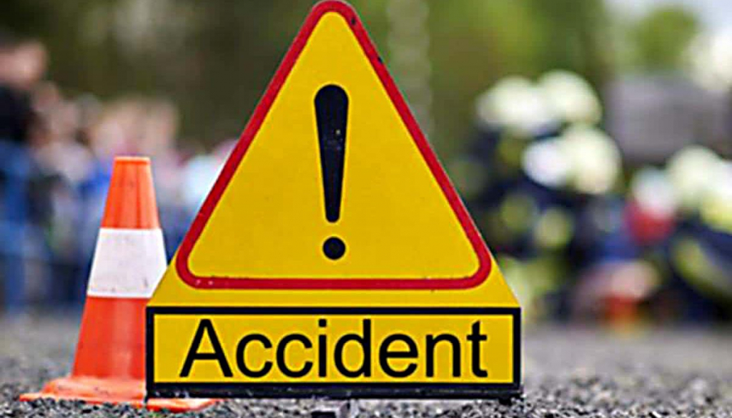 Şapte copii şi un adult, răniţi într-un accident rutier