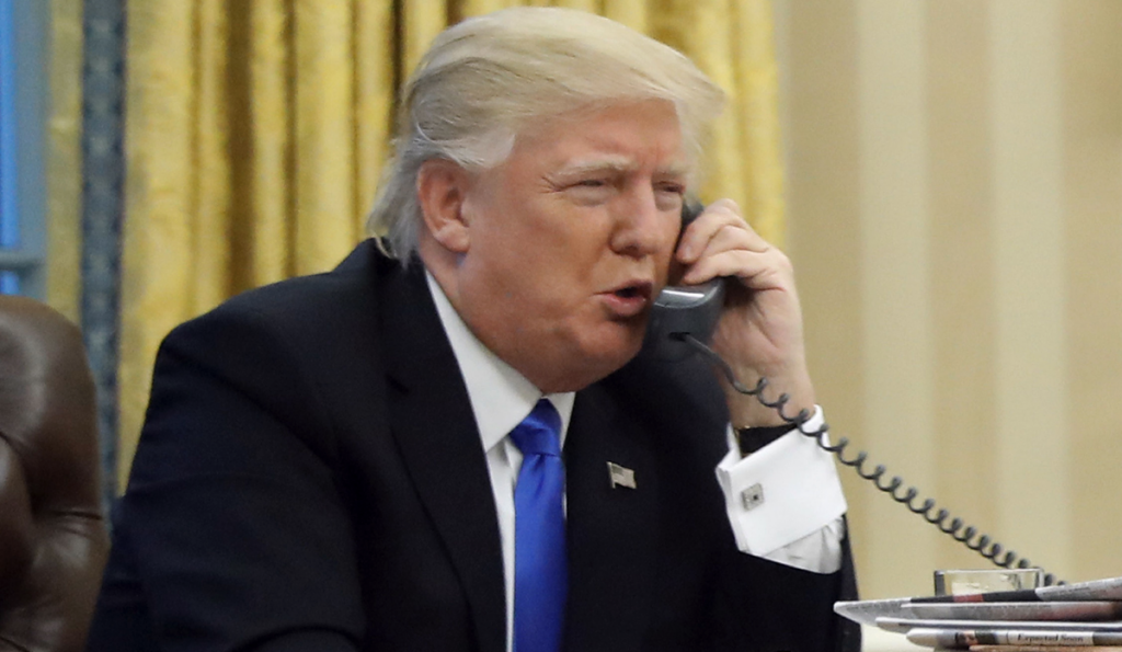 ALERTĂ - Trump amenință că scoate SUA din NATO dacă statele membre nu-și plătesc 'facturile': 'Profită de noi'