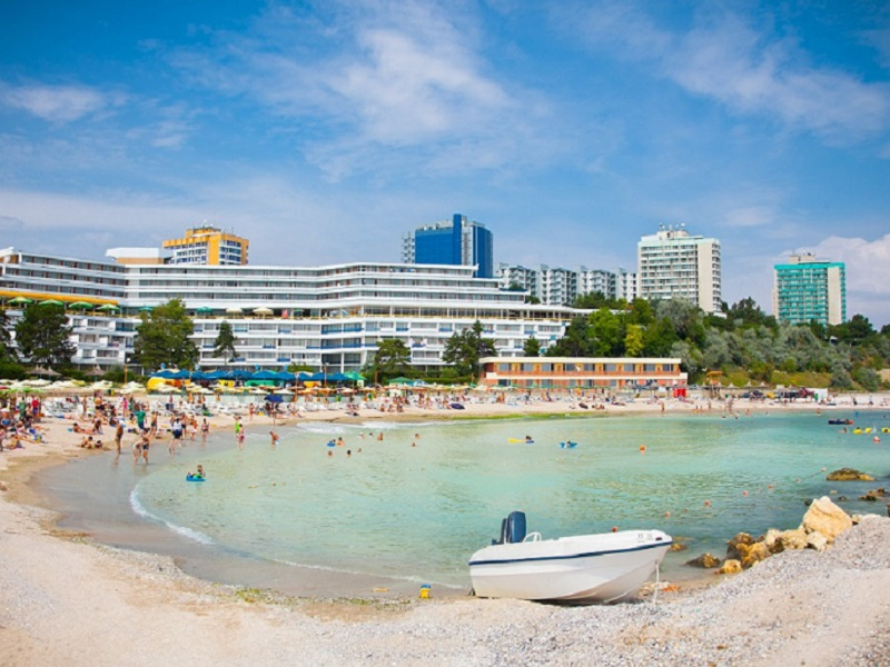 Zeci de mii de români se vor îndrepta spre staţiunile de pe litoralul românesc în vacanța de 1 mai