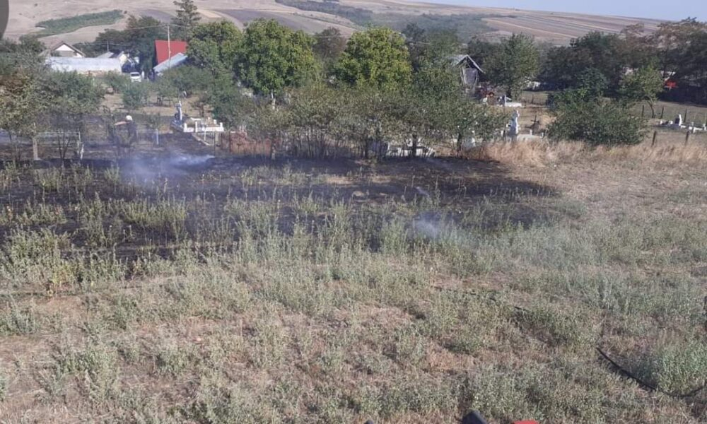 Cimitire incendiate în zi de sărbătoare
