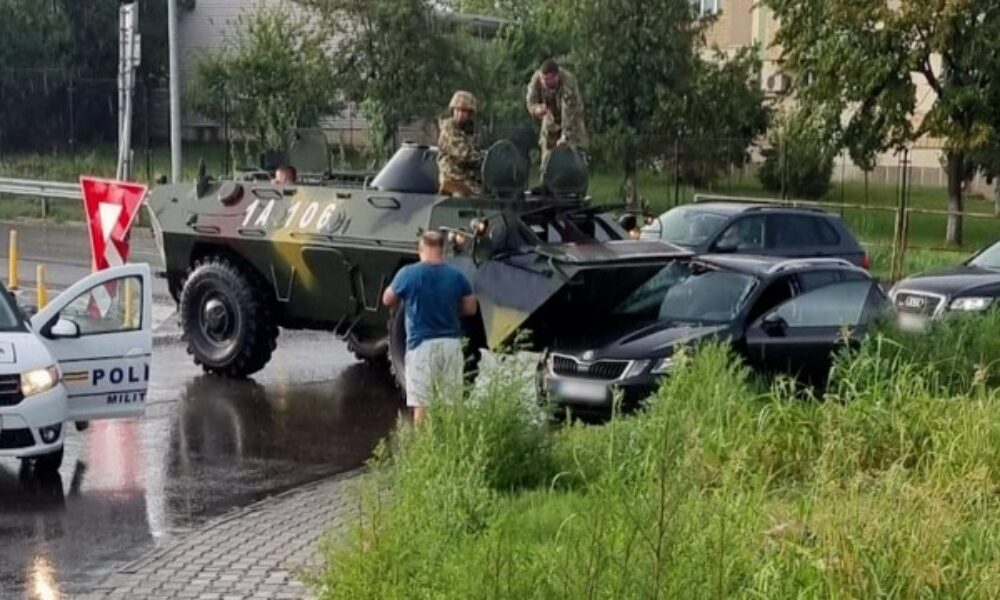 Eşti în trafic şi te loveşte un TAB al armatei