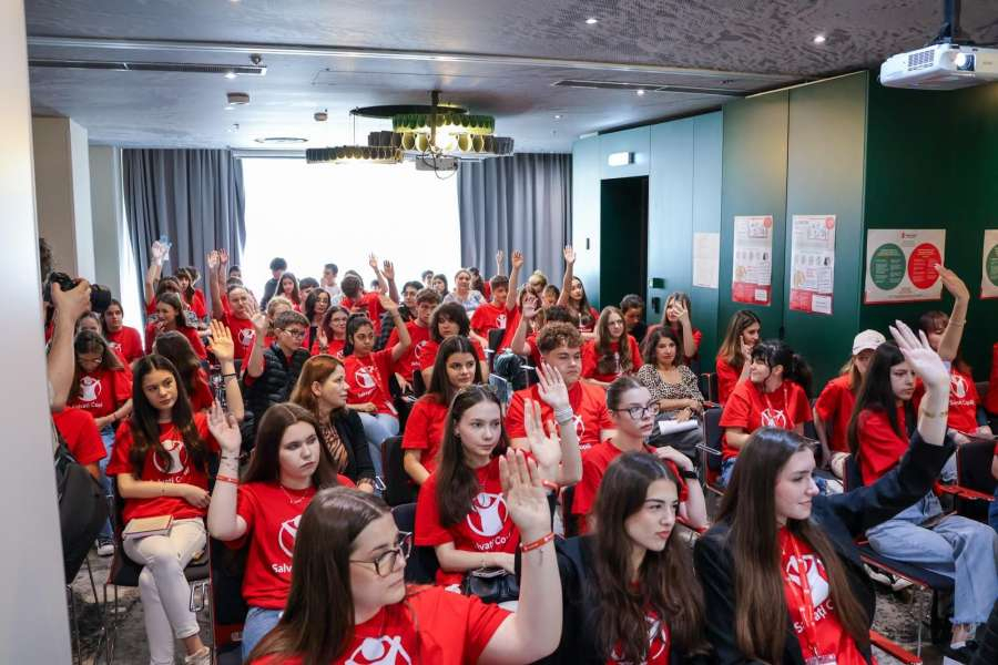   Iașul, voce activă la Forumul Național al Copiilor: „Vrem educație pentru sănătate, nu tăcere și frică!”