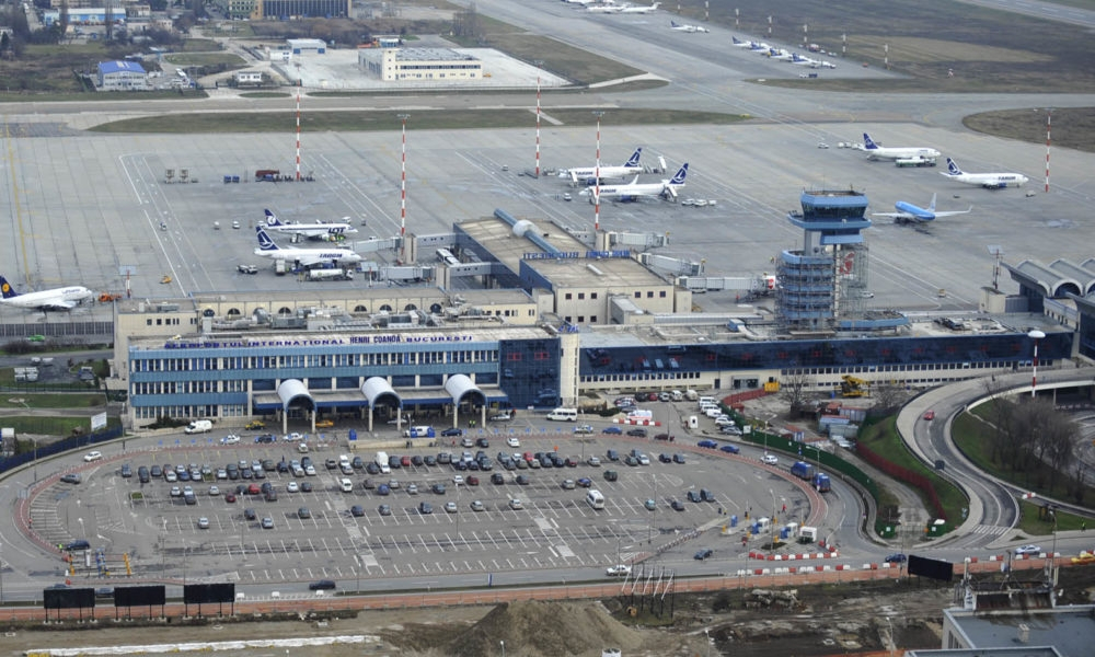 HAOS pe Aeroportul Otopeni. Cozi uriașe, după probleme de check-in