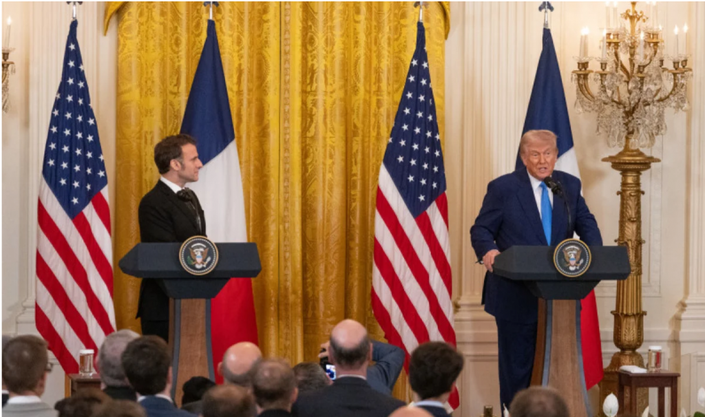 Moment viral -- Emmanuel Macron l-a întrerupt pe Donald Trump, președintele SUA, în timpul conferinței de presă