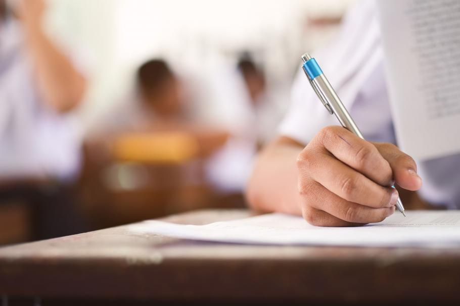 Încep înscrierile la Evaluarea Națională