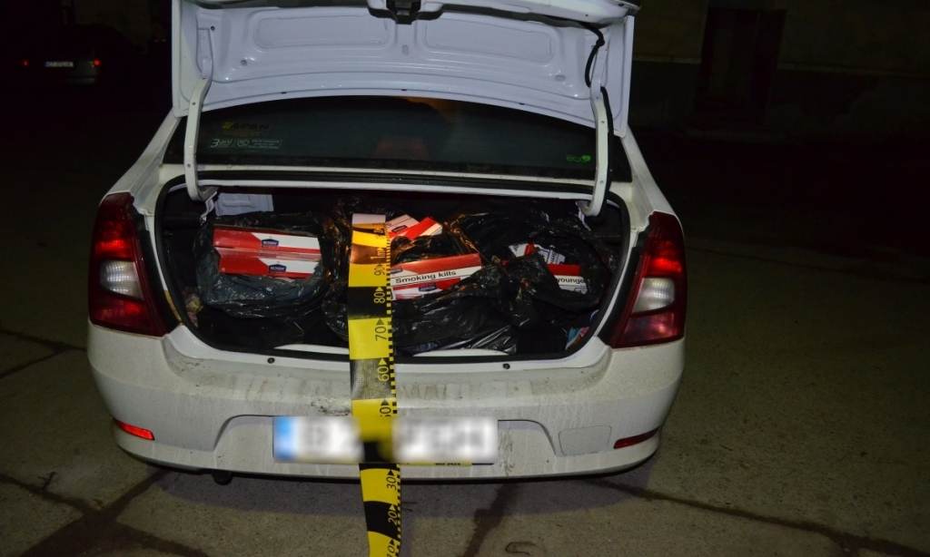 Țigarete de contrabandă, în valoare de 31.600 de lei, descoperite de polițiștii de frontieră brăileni
