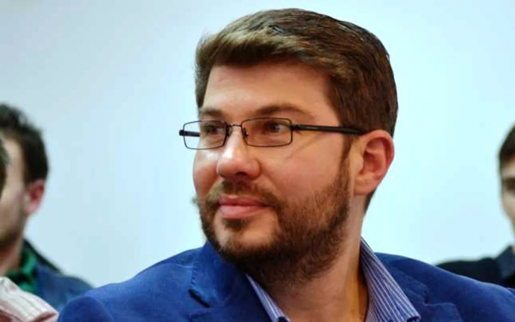 Fostul primar al Bacăului, Cosmin Necula, achitat într-un dosar DNA. Pe fond primise trei ani de închisoare, cu suspendare