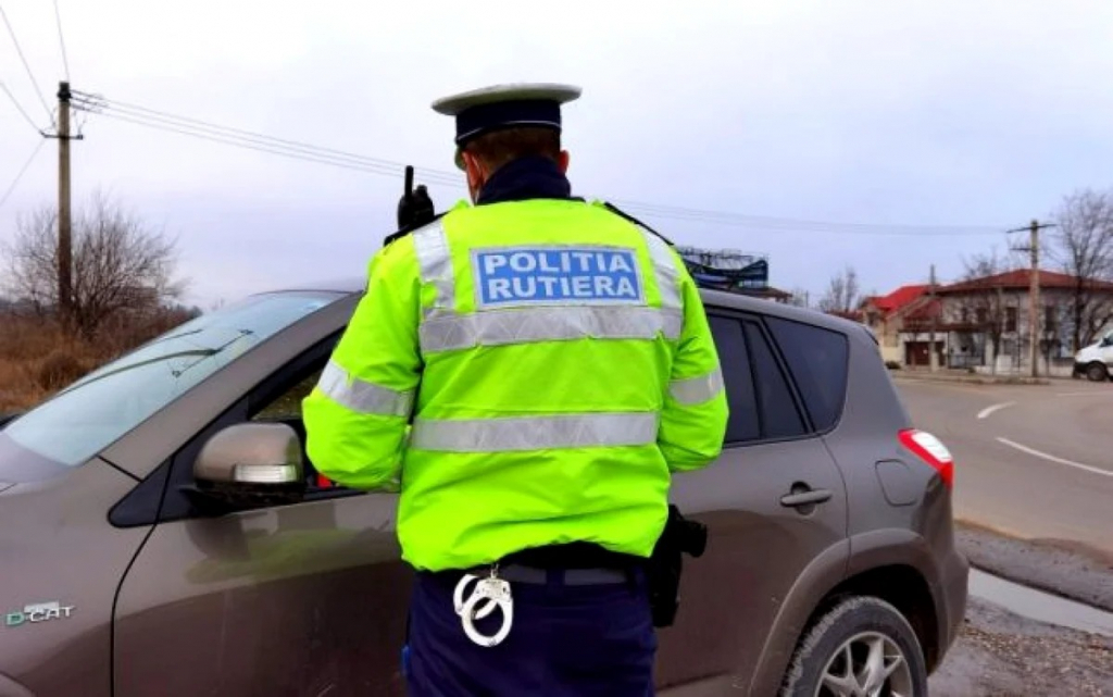 Lecţii de şofat încheiate cu dosare penale, după ce un tânăr a fost ademenit de „eleva” sa de 16 ani