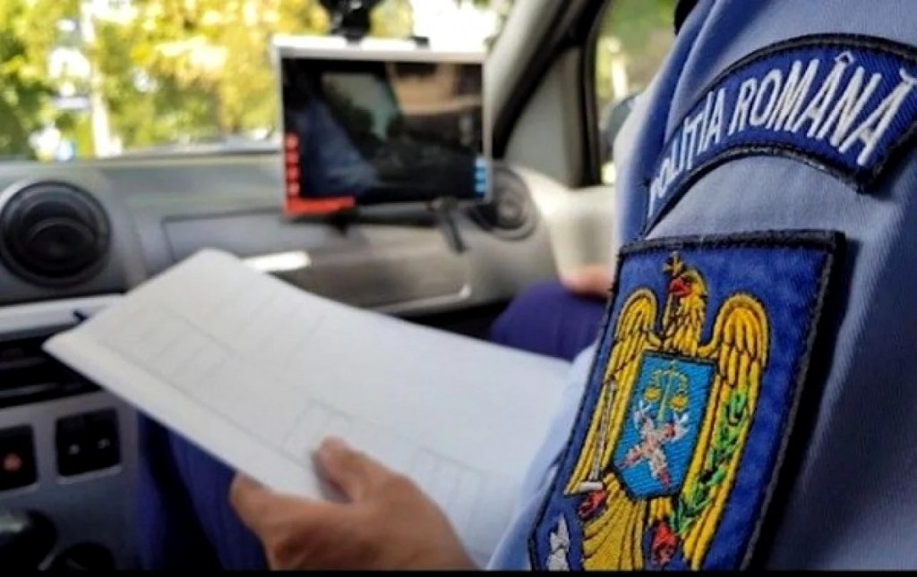 Examinatori și instructori, reținuți în „fabrica de permise” de la Suceava. Ce sume erau date pentru promovarea „traseului”