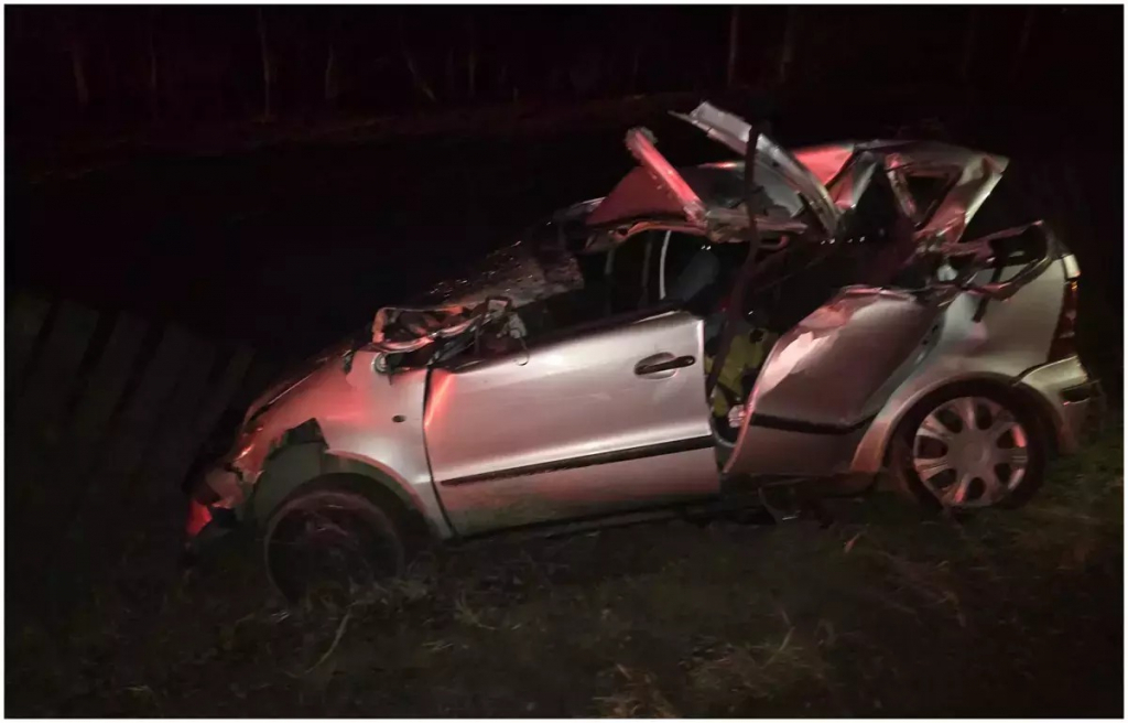 Accident fatal în Neamț. O fetiță de 4 ani a murit după ce mașina în care se afla cu mama și fratele ei a fost lovită de o autoutilitară