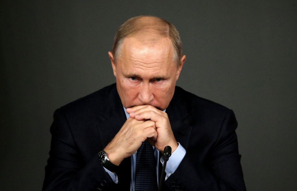 Lovitura primită de Vladimir Putin e mai devastatoare decât se credea: Rusia nu își va mai putea reconstrui bombardierele nucleare distruse