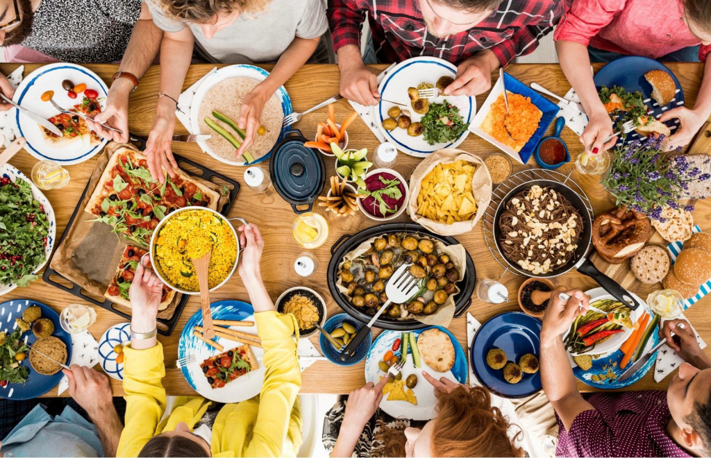  Seară de comuniune și bucurie la cina de Iftar