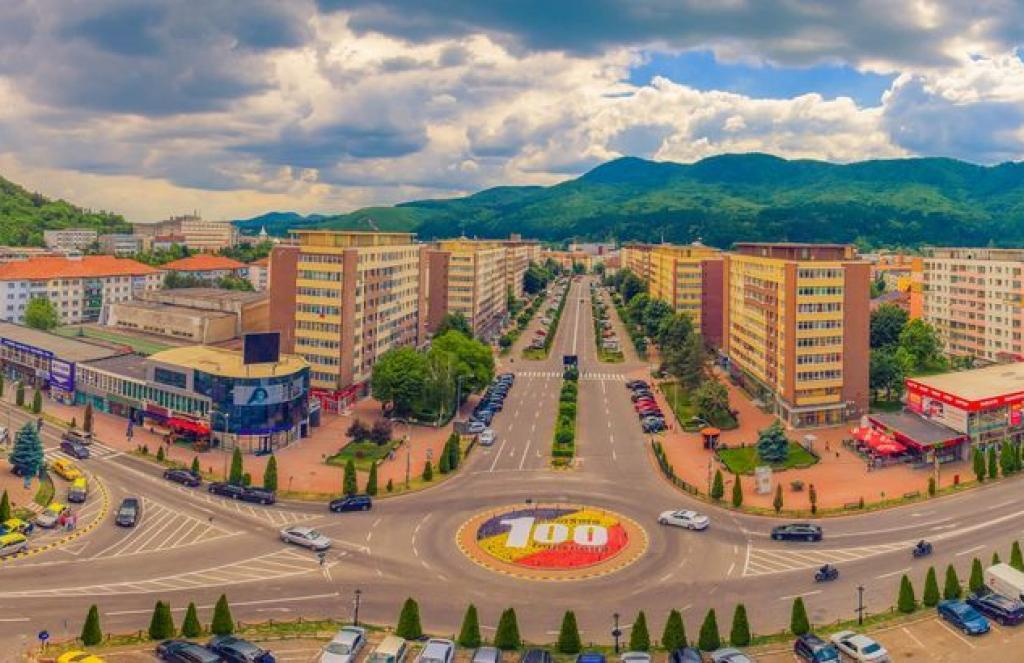 Pietrenii care găzduiesc refugiați din Ucraina, cum pot beneficia de fonduri de la Guvern