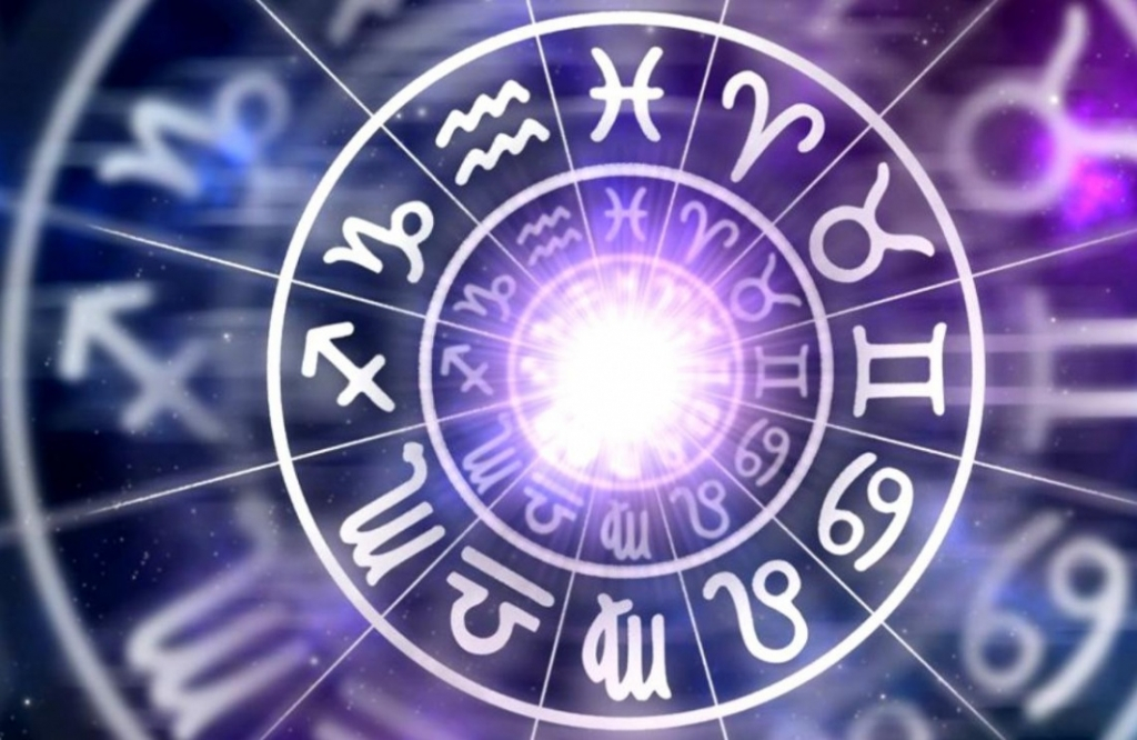 Horoscop 15 august 2020. Se anunță o schimbare importantă care ține de carieră