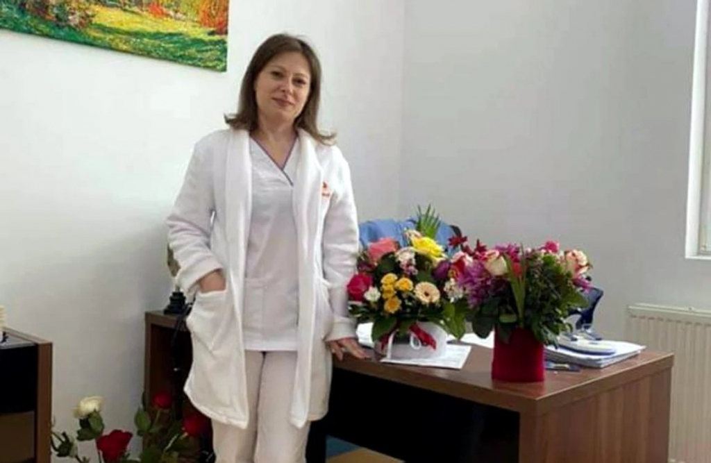 Doctorița condamnată pentru că a luat mită de la 280 de bolnavi de cancer a obținut întreruperea pedepsei. Cum i-a convins pe magistrați