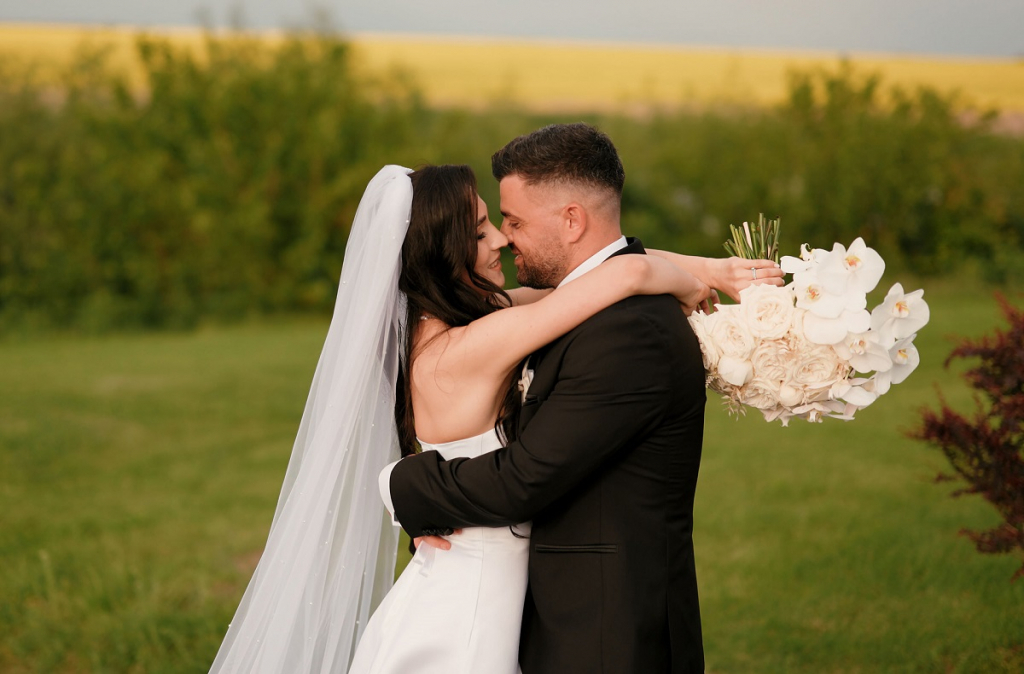 Momentul perfect pentru sedinta foto din ziua nunții