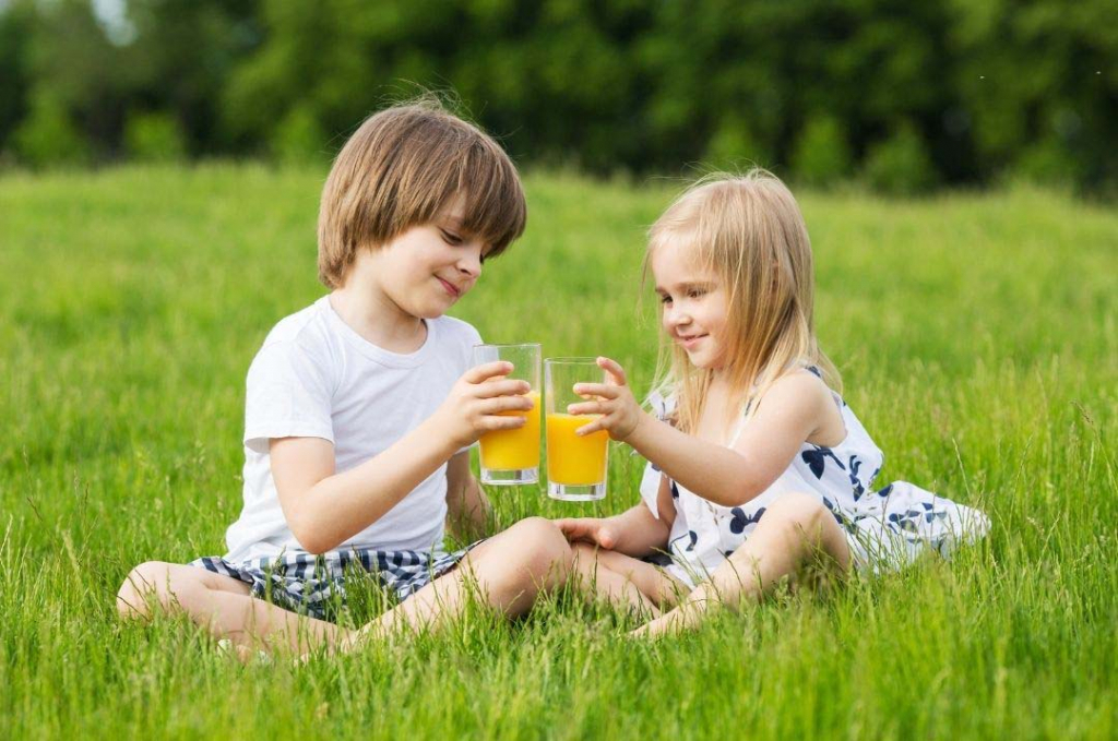 Cum crești un copil fără E-uri și fără stres? Ghidul părinților care aleg hrana adevărată