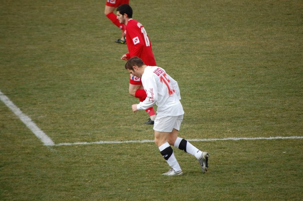 Fotbalist mort de COVID. Avea doar 38 de ani