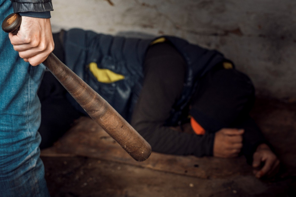 O petrecere între tinere femei s-a încheiat cu luptă ca-n comuna primitivă