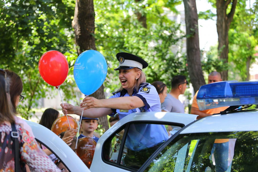Jumătate dintre polițiștii locali ar putea fi concediați