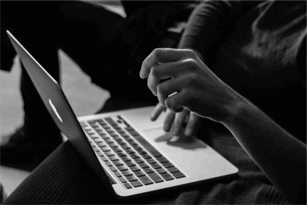 Casinoul online: ce ar trebui să știi înainte să începi să te joci