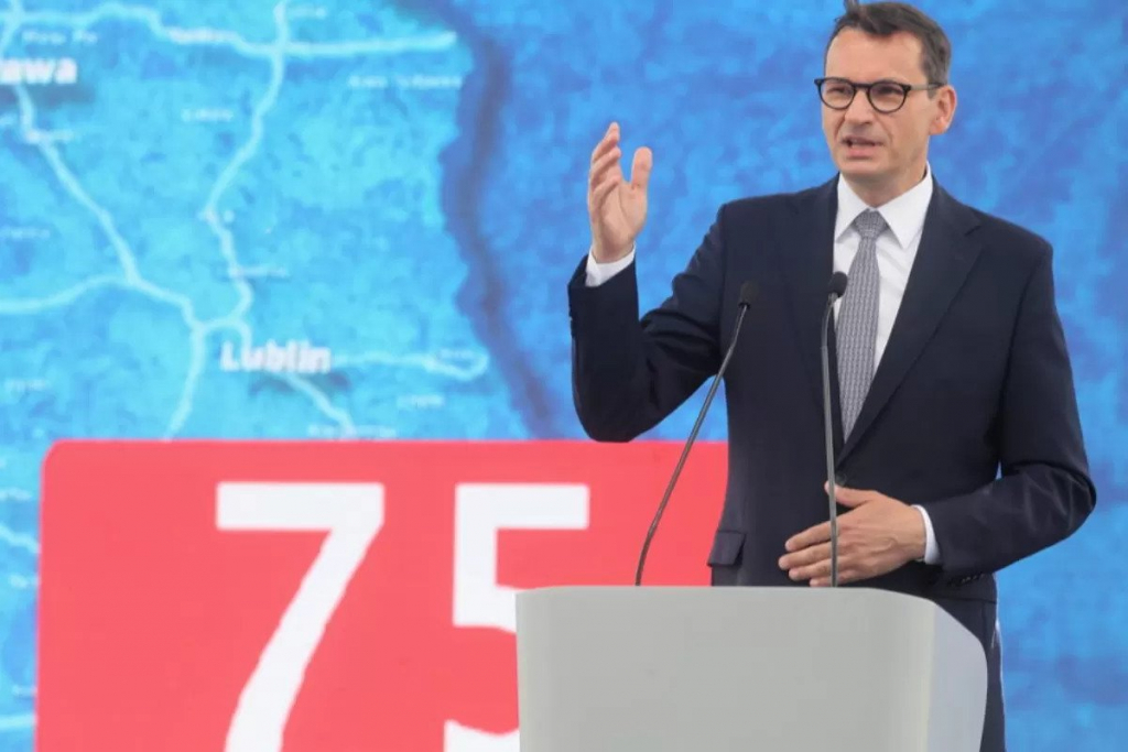 Coaliția naționalistă conservatoare la putere în Polonia e în pragul destrămării, după ce premierul Mateusz Morawiecki a anunțat demiterea unuia dintre adjuncții săi