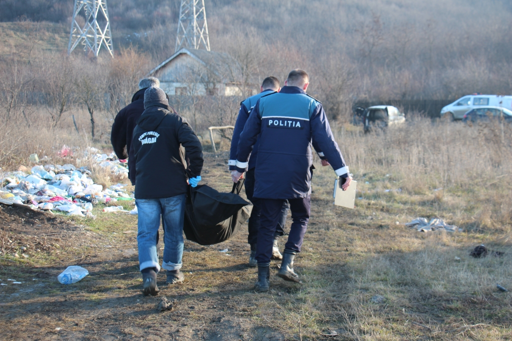 FOTO/VIDEO- Crimă horror pe pajiştea din Cicoarei