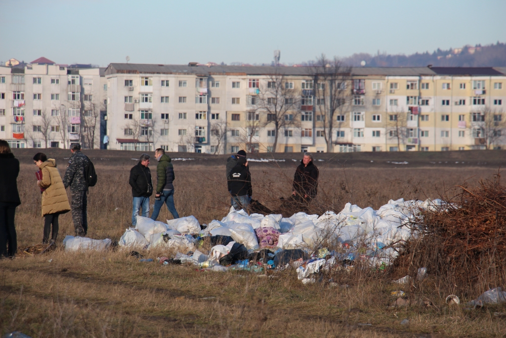 FOTO/VIDEO- Crimă horror pe pajiştea din Cicoarei