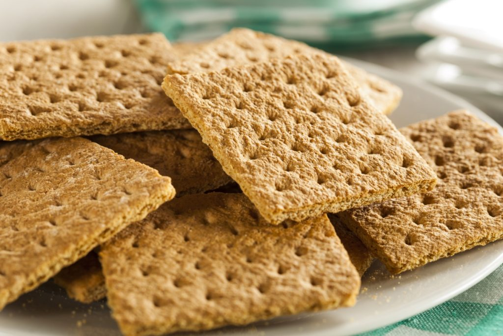 Bacău * O jumătate de tonă de biscuiți a fost confiscată