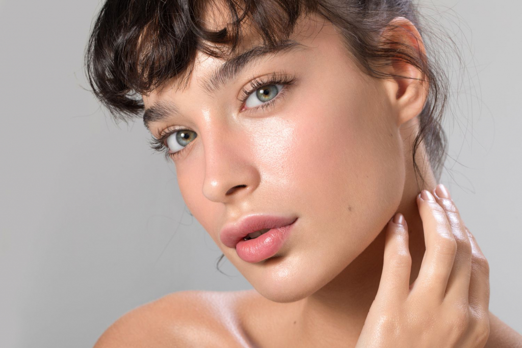 Revitalizează-ți tenul în această toamnă. Secrete pentru un look strălucitor!
